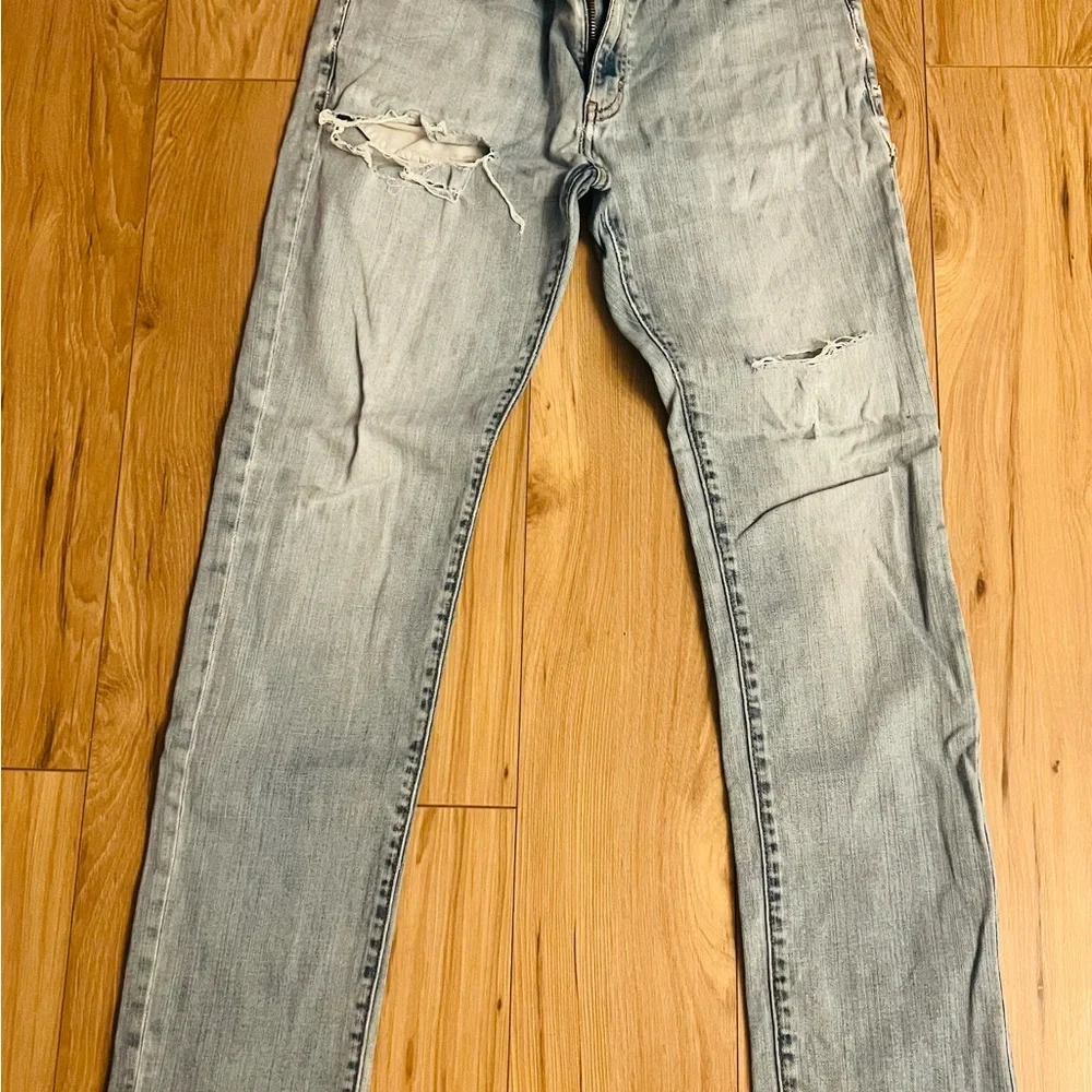 J.Crew Driggs Men’s Jeans W31 L32 Light Wash Distressed Denim